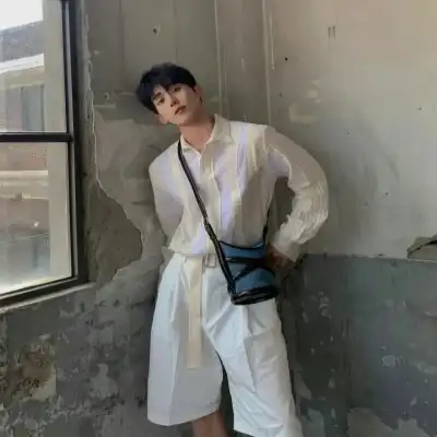 闻皎月 闻皎月